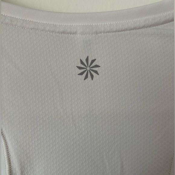 EUC Athleta Heavy Base Layer Long Sleeve Shirt. Worn twice, great condition! - Picture 3 of 5